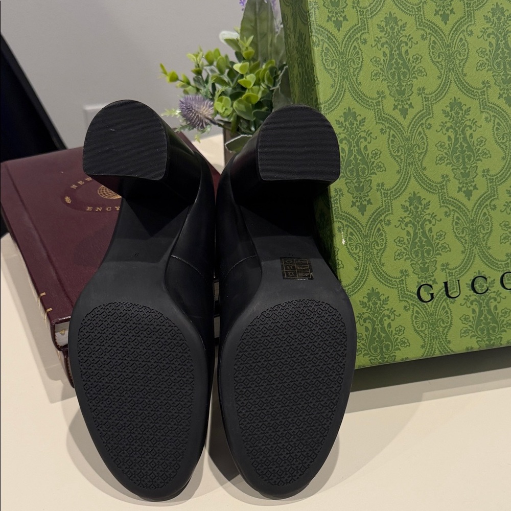 Tory Burch Janey Black Leather Block Heel Pumps - Picture 11 of 12